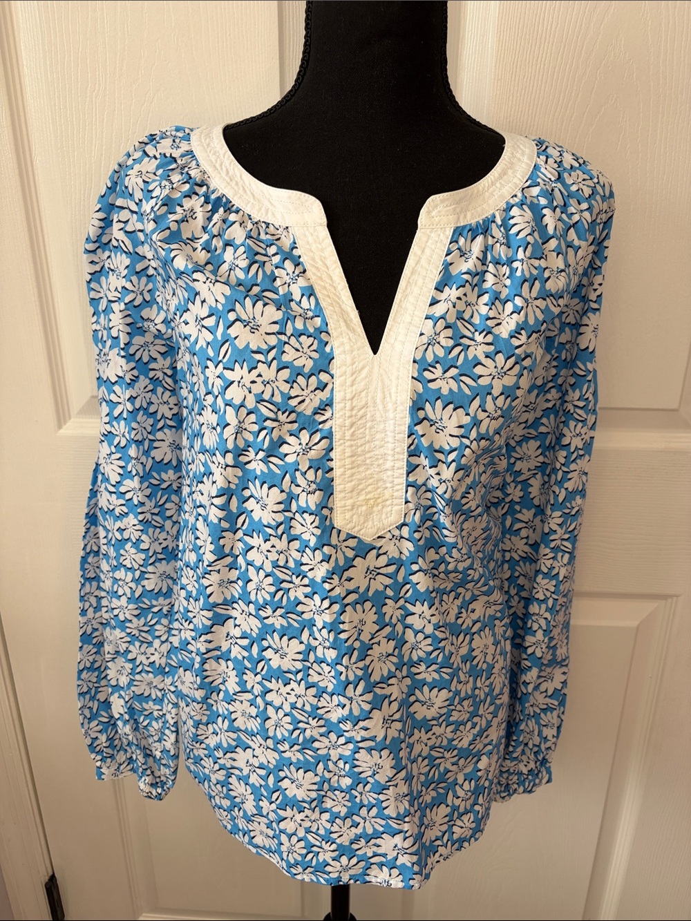 Lilly Pulitzer NEW Camryn Tunic size medium Luna blue/Palm Beach Petals